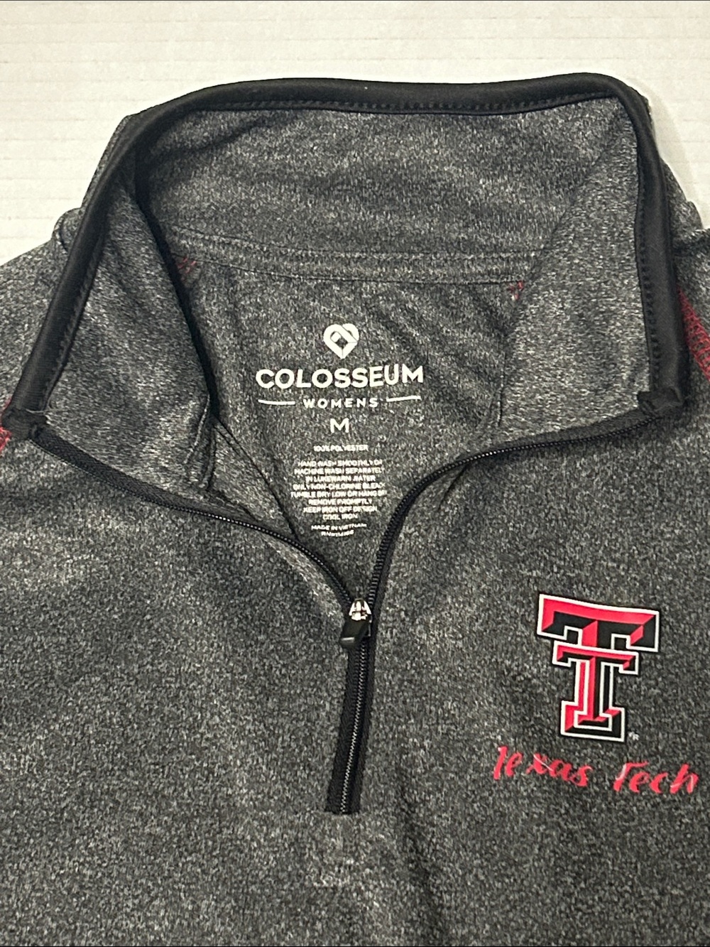 Colosseum women’s Medium Texas Tech 1/4 zip moisture wick top. Thumb holes - Picture 5 of 8